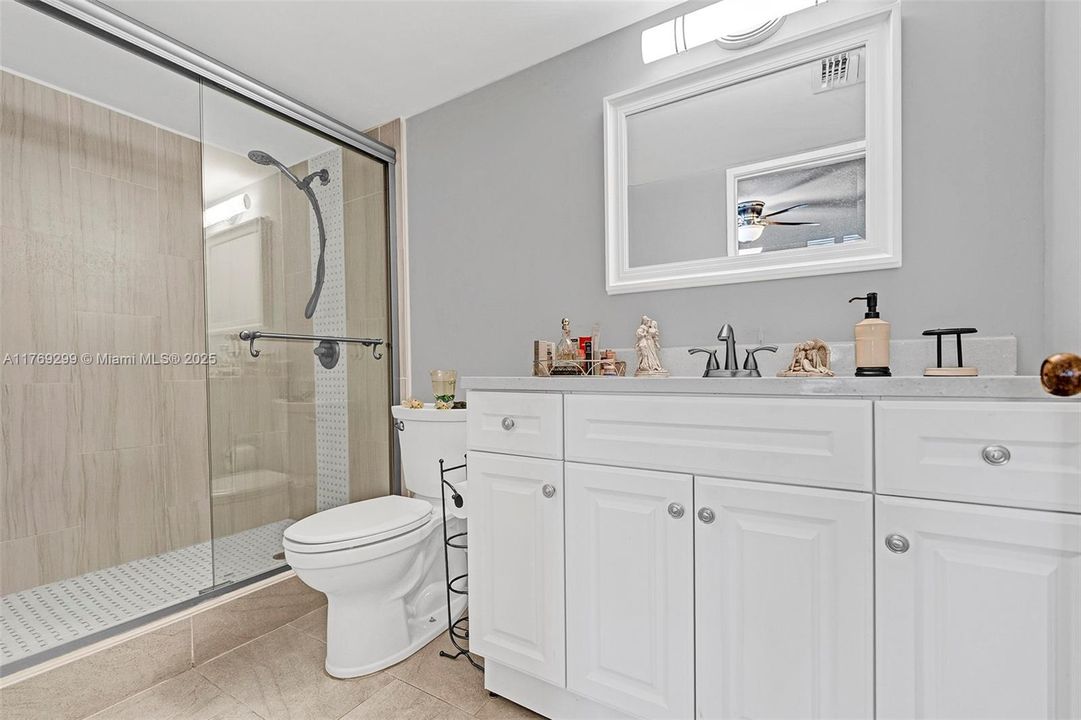 Recently Sold: $217,000 (2 beds, 2 baths, 1040 Square Feet)