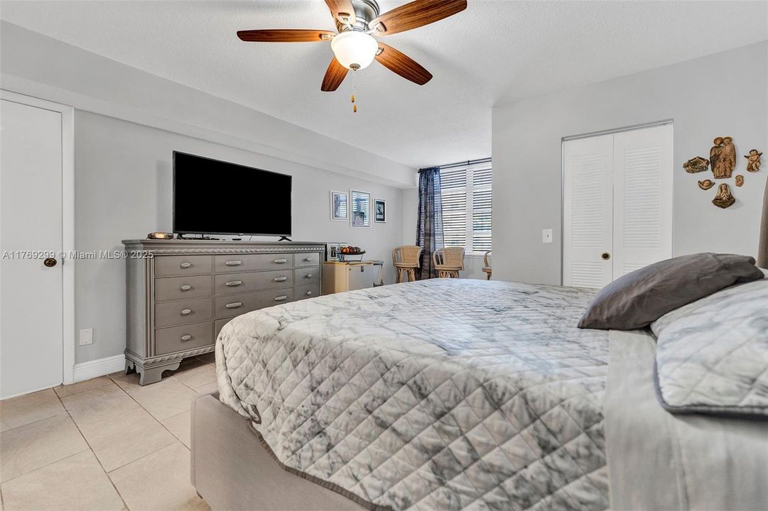 Recently Sold: $217,000 (2 beds, 2 baths, 1040 Square Feet)