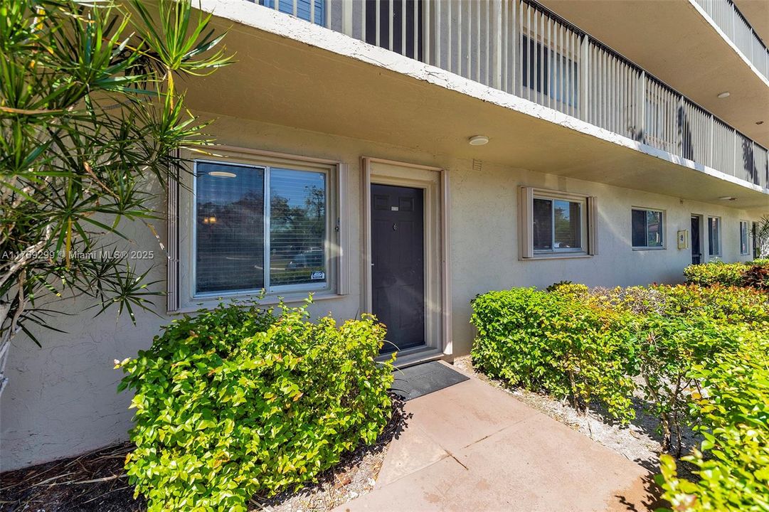 Recently Sold: $217,000 (2 beds, 2 baths, 1040 Square Feet)