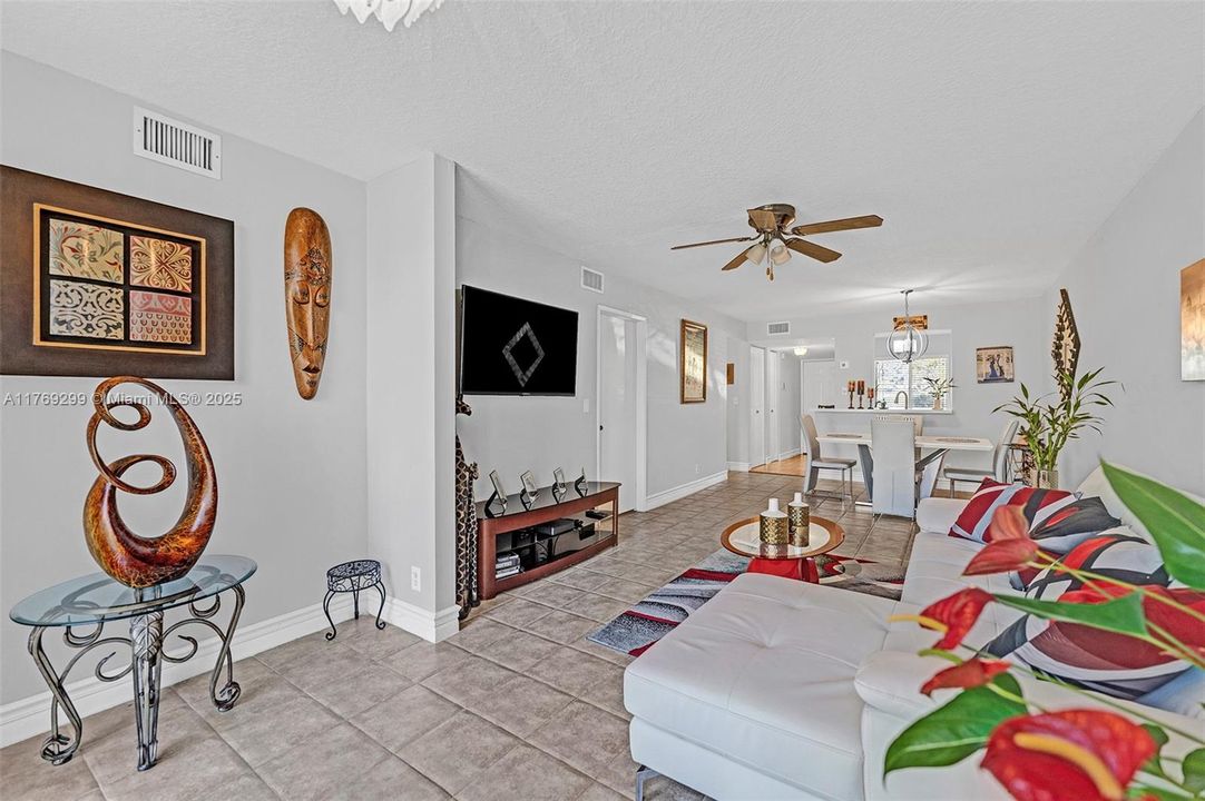 Recently Sold: $217,000 (2 beds, 2 baths, 1040 Square Feet)