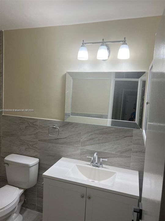 Recientemente alquilado: $3,100 (3 camas, 2 baños, 2477 Pies cuadrados)