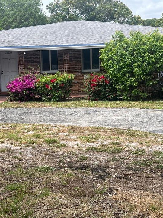 Recientemente alquilado: $3,100 (3 camas, 2 baños, 2477 Pies cuadrados)