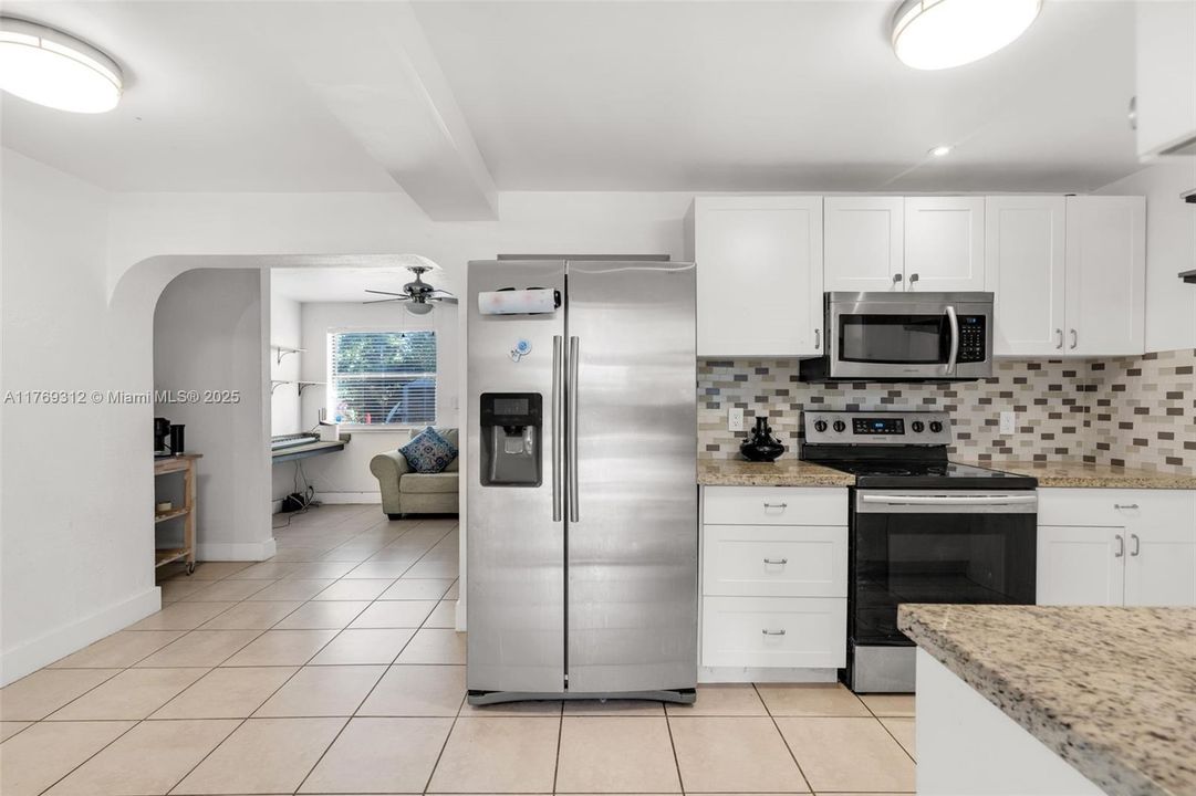 На продажу: $420,000 (3 спален, 2 ванн, 1168 Квадратных фут)