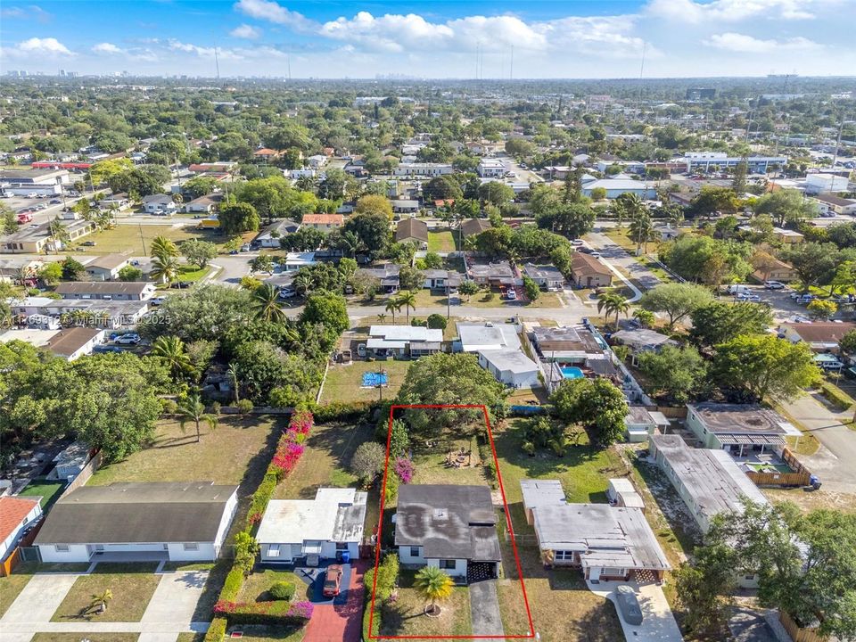 На продажу: $420,000 (3 спален, 2 ванн, 1168 Квадратных фут)