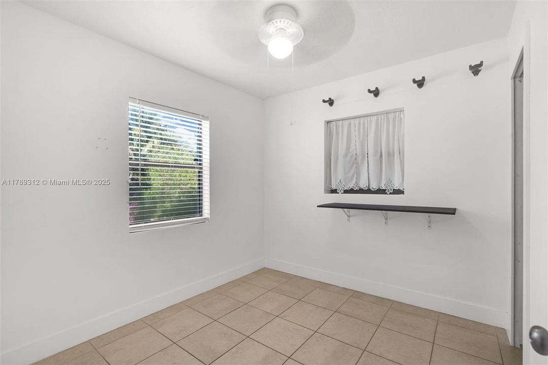 На продажу: $420,000 (3 спален, 2 ванн, 1168 Квадратных фут)