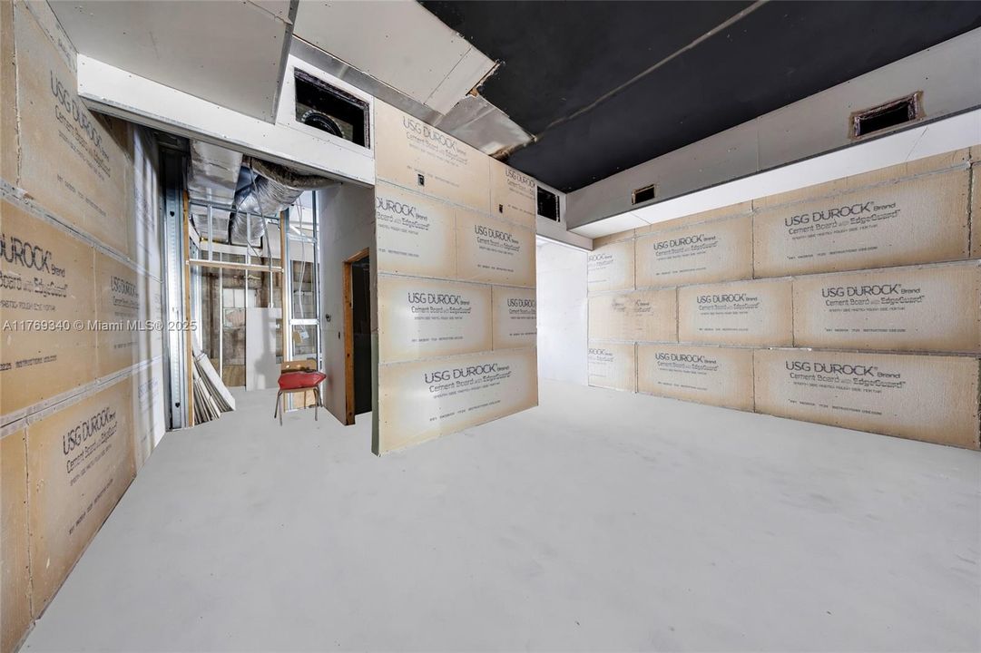 Недавно арендовано: $6,000 (0 спален, 0 ванн, 0 Квадратных фут)