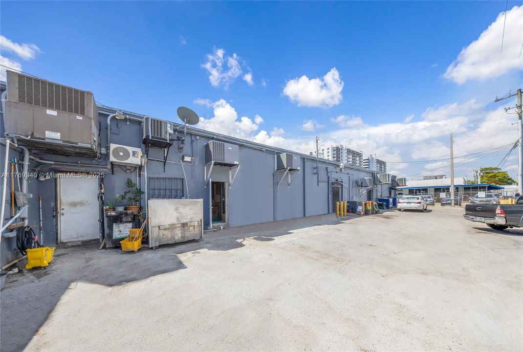 Недавно арендовано: $6,000 (0 спален, 0 ванн, 0 Квадратных фут)