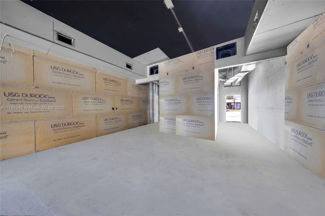 Недавно арендовано: $6,000 (0 спален, 0 ванн, 0 Квадратных фут)