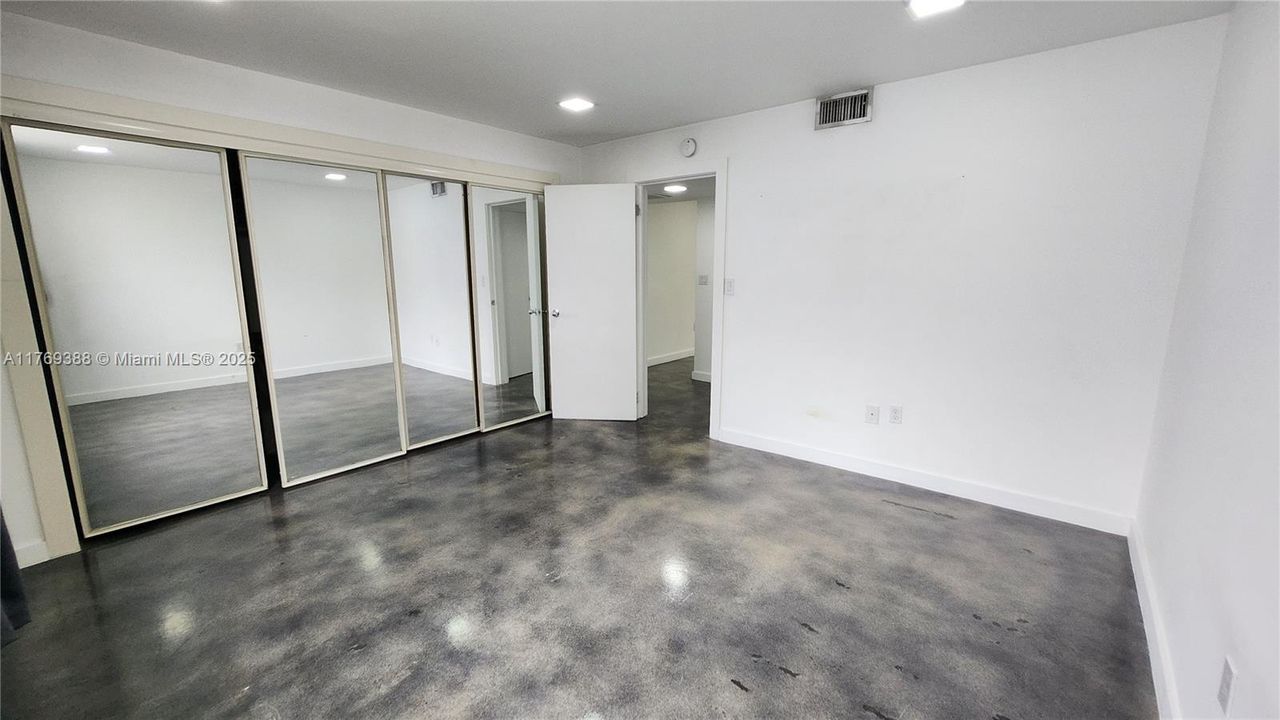 最近租的: $1,800 (1 贝兹, 1 浴室, 692 平方英尺)