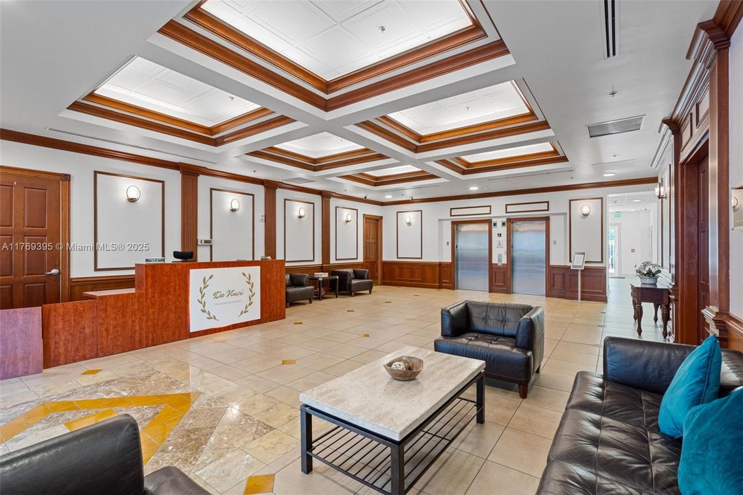 На продажу: $650,000 (2 спален, 2 ванн, 1206 Квадратных фут)