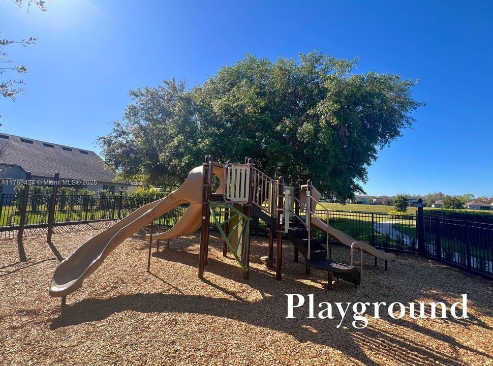 待售: $539,000 (4 贝兹, 2 浴室, 2657 平方英尺)