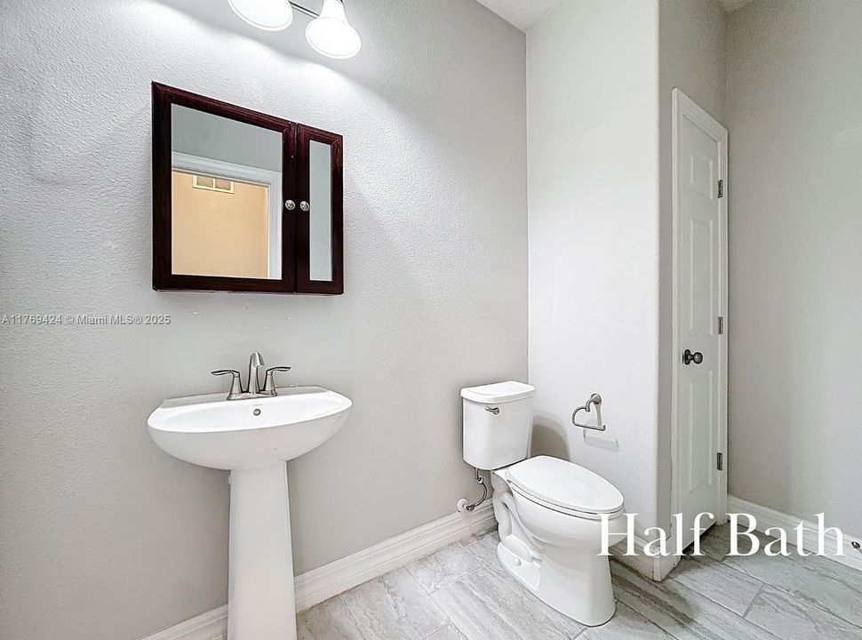 待售: $539,000 (4 贝兹, 2 浴室, 2657 平方英尺)