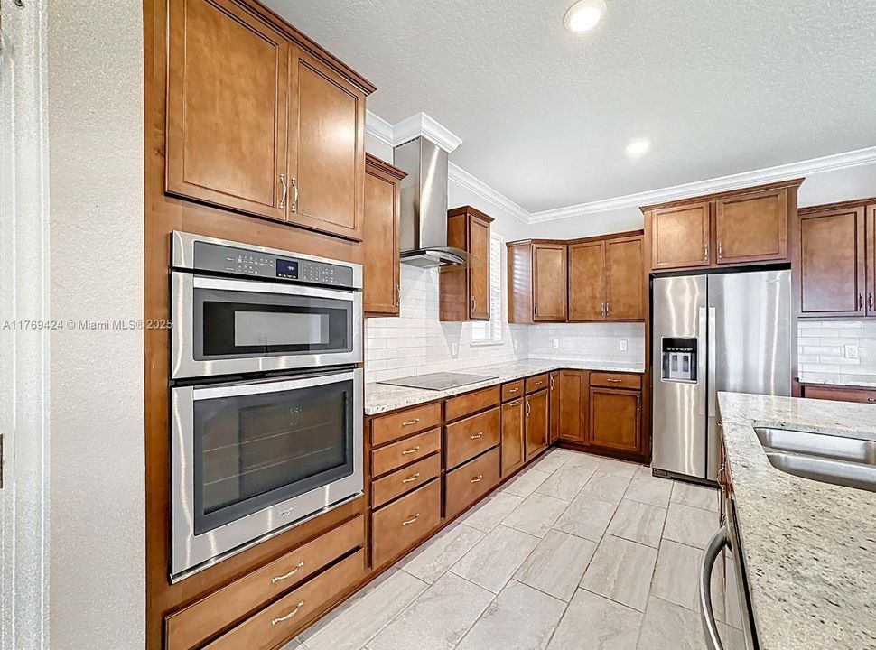 待售: $539,000 (4 贝兹, 2 浴室, 2657 平方英尺)