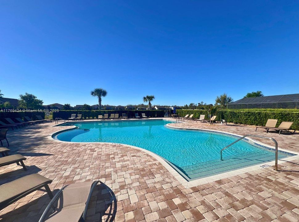 待售: $539,000 (4 贝兹, 2 浴室, 2657 平方英尺)