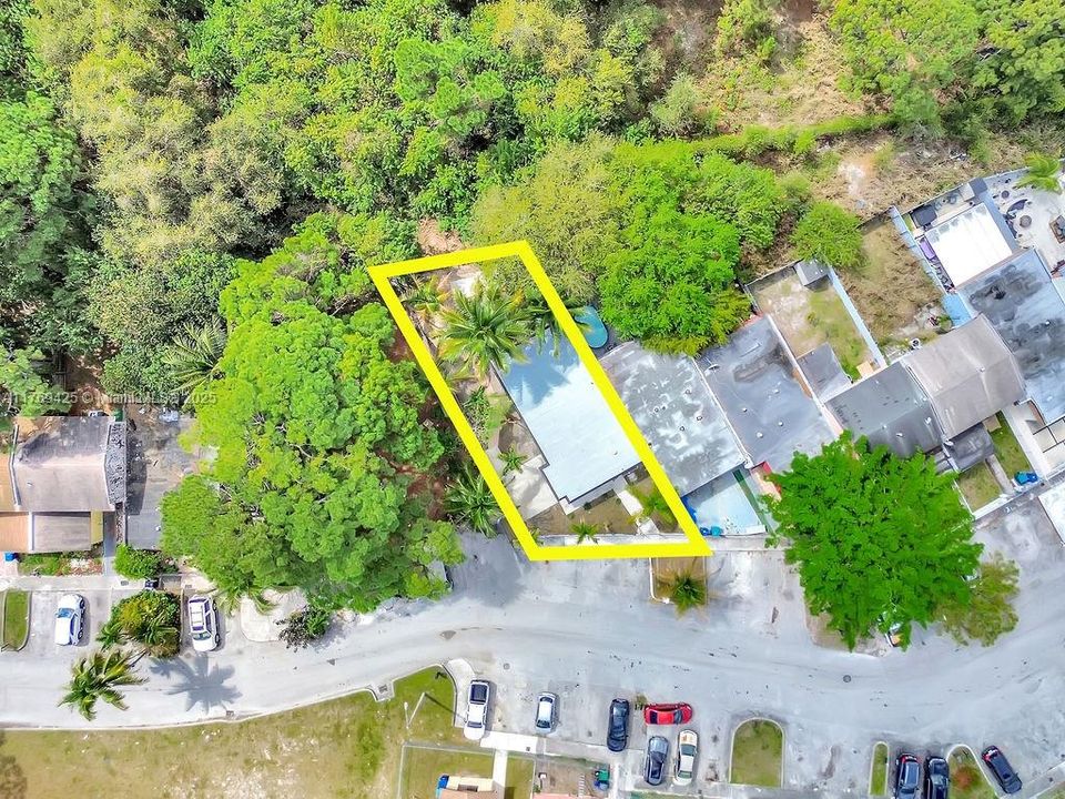 Vendido Recientemente: $425,000 (4 camas, 2 baños, 1231 Pies cuadrados)