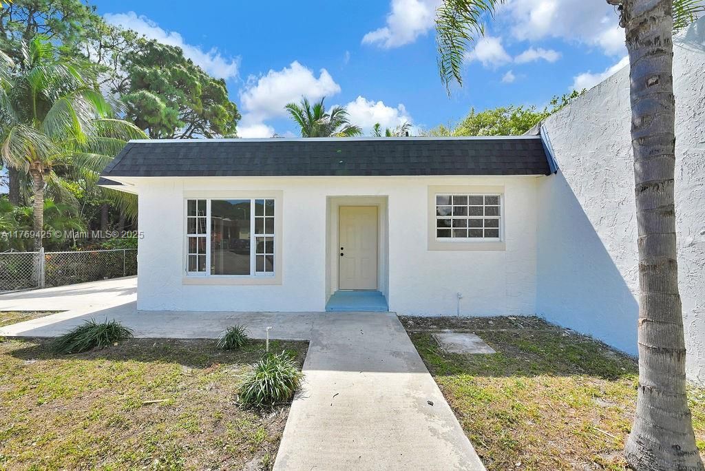 Vendido Recientemente: $425,000 (4 camas, 2 baños, 1231 Pies cuadrados)