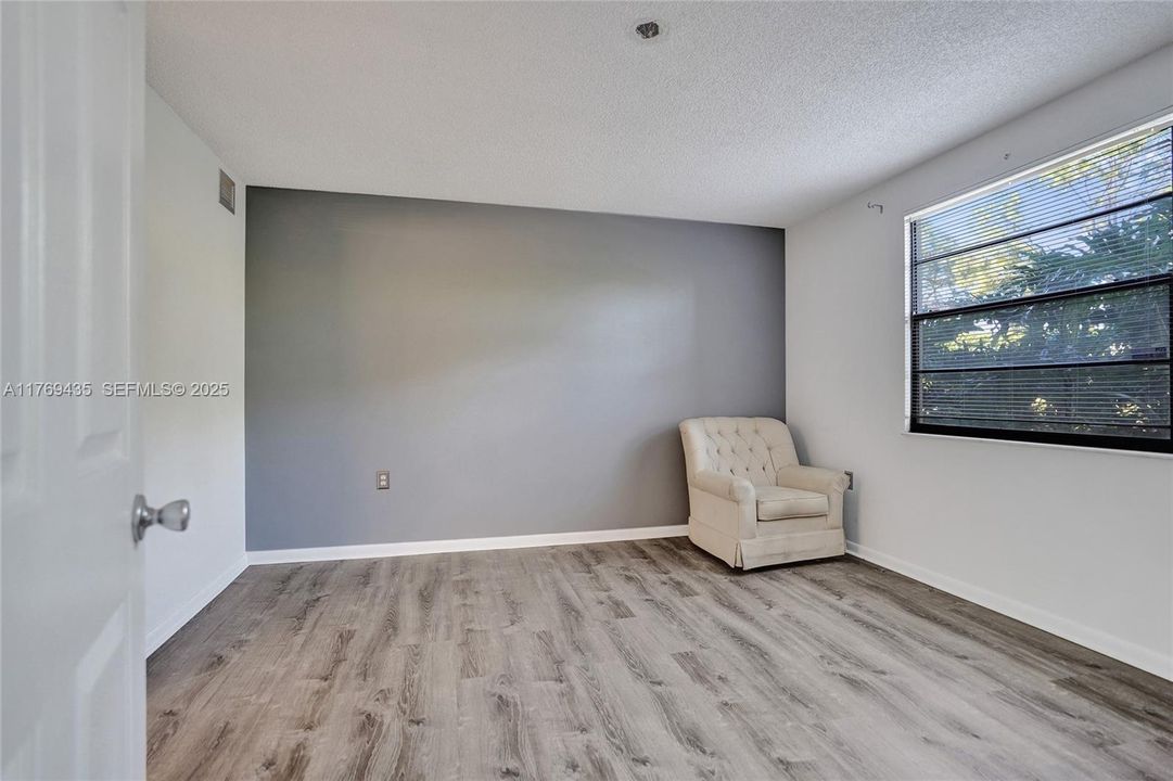 En Venta: $189,500 (2 camas, 2 baños, 1437 Pies cuadrados)