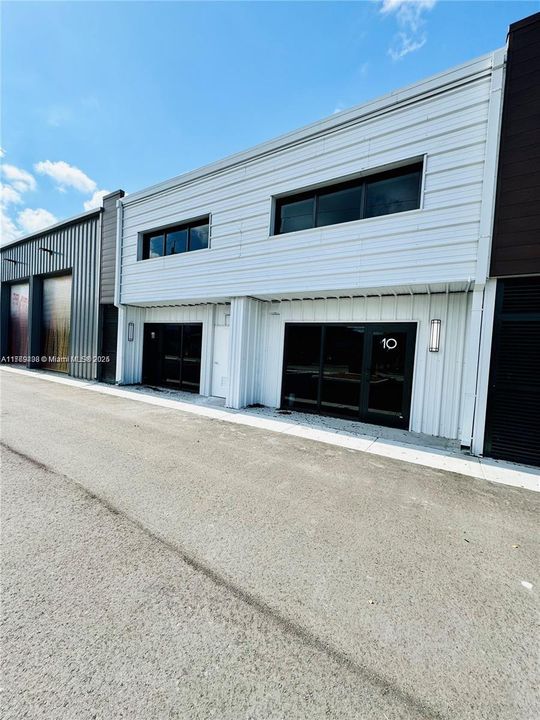 Recently Rented: $9,000 (0 beds, 0 baths, 0 Square Feet)