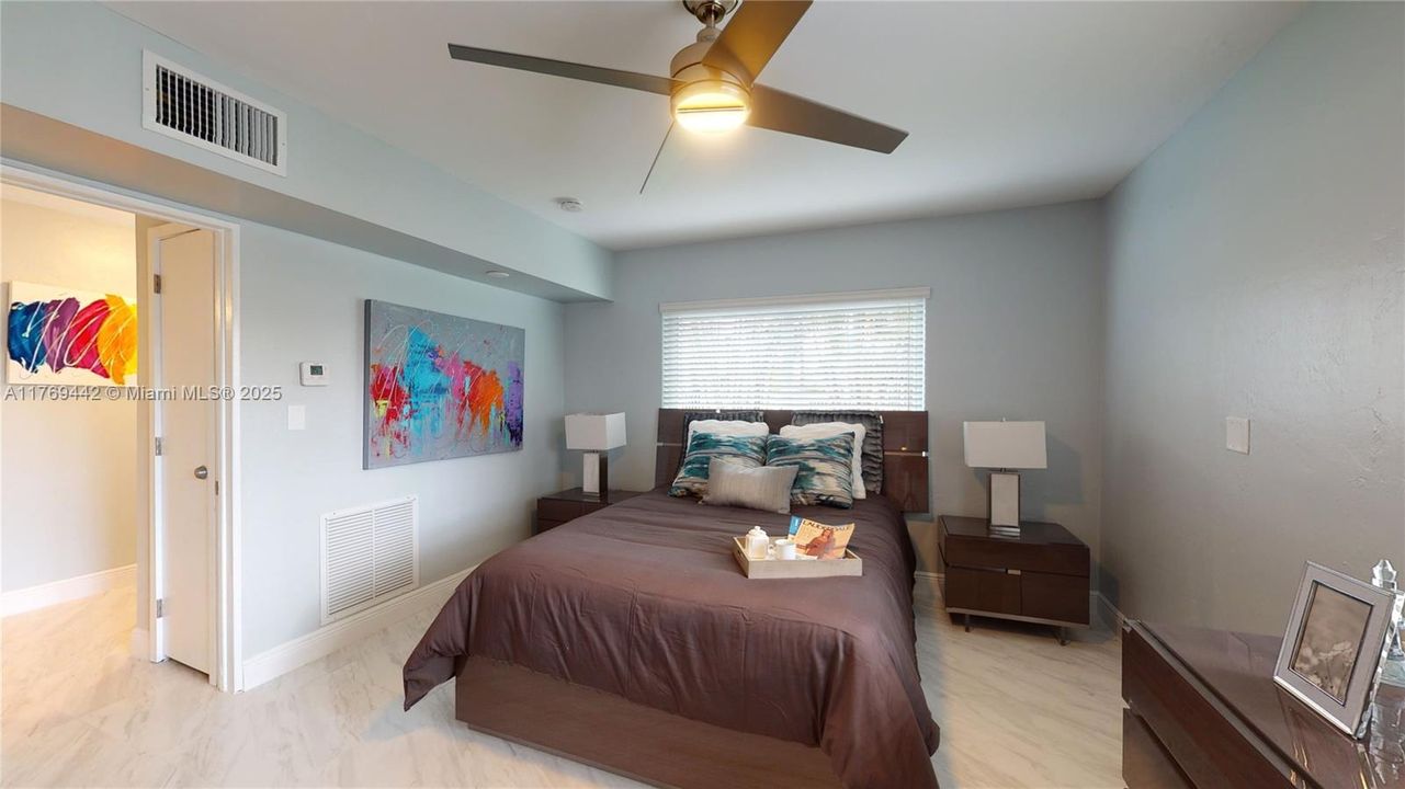 Недавно арендовано: $2,350 (1 спален, 1 ванн, 490 Квадратных фут)