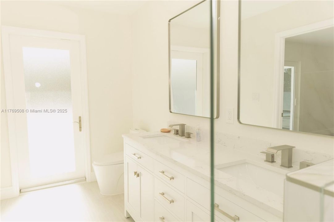 For Sale: $1,529,000 (3 beds, 2 baths, 2151 Square Feet)