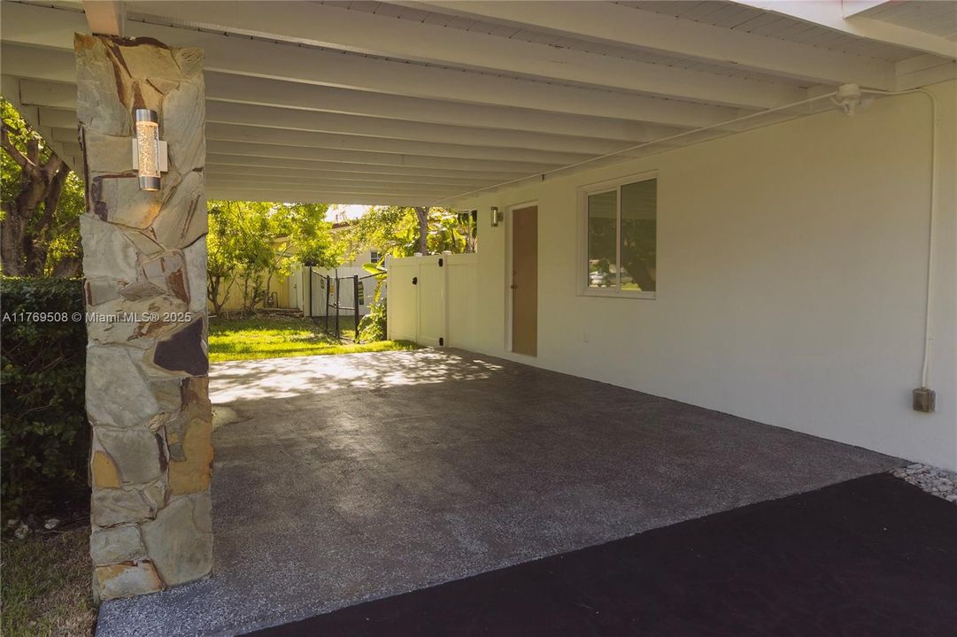 For Sale: $1,529,000 (3 beds, 2 baths, 2151 Square Feet)