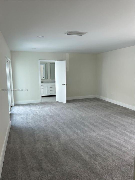 For Sale: $1,529,000 (3 beds, 2 baths, 2151 Square Feet)