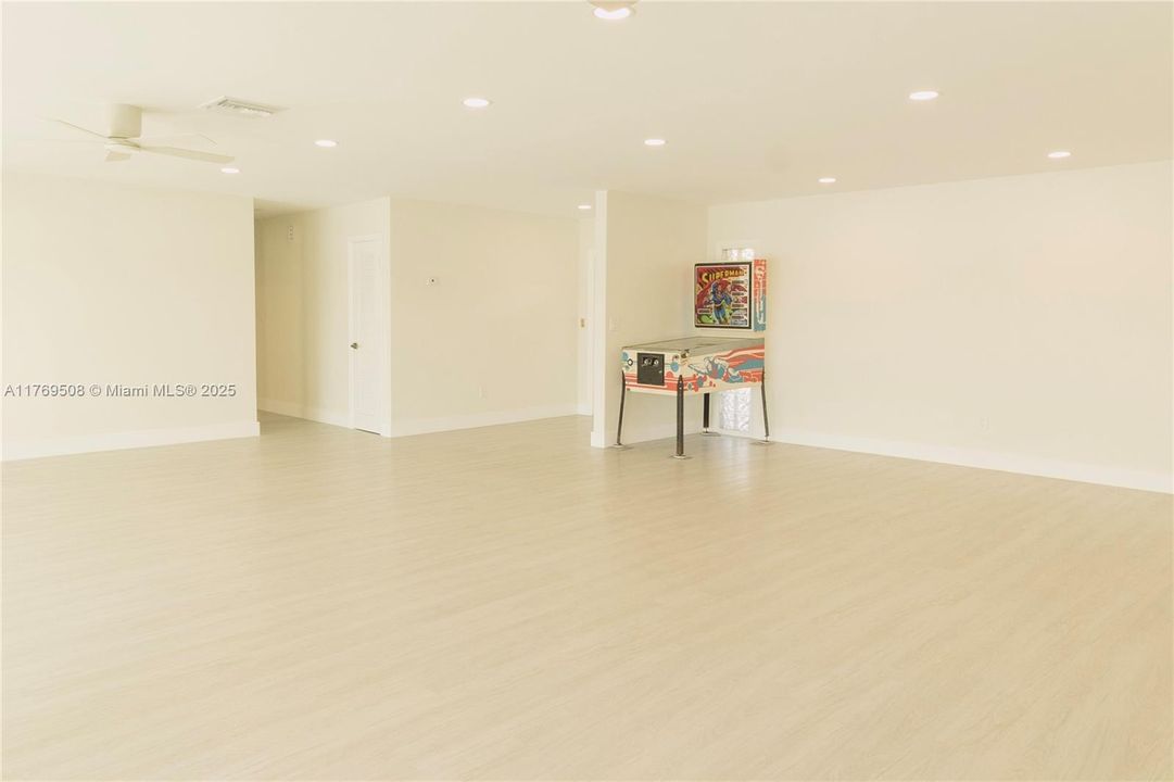 For Sale: $1,529,000 (3 beds, 2 baths, 2151 Square Feet)