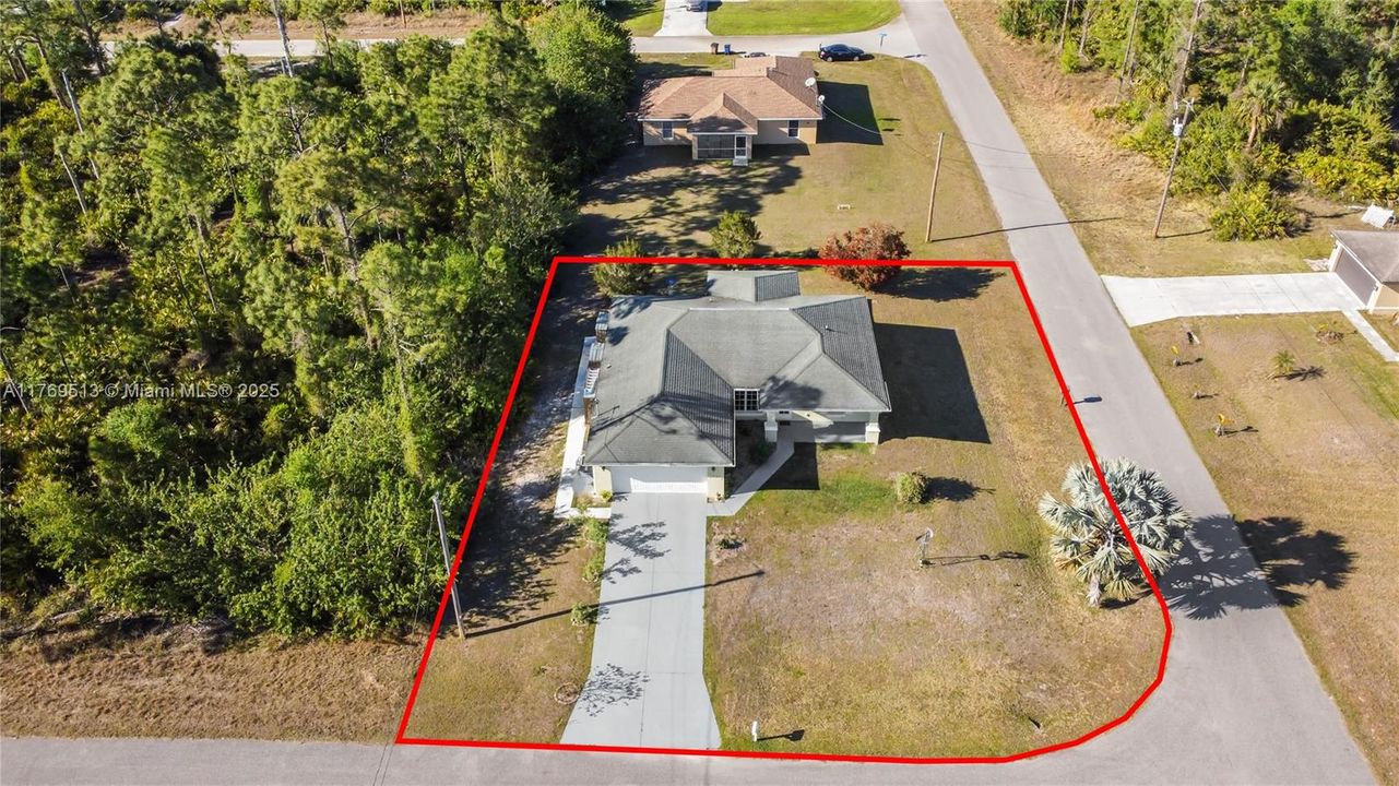 最近售出: $300,000 (3 贝兹, 2 浴室, 1401 平方英尺)