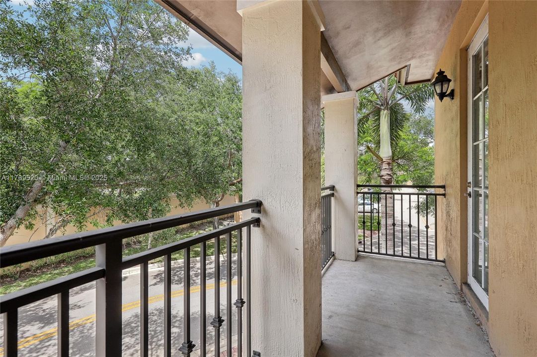 Vendido Recientemente: $470,000 (3 camas, 2 baños, 1660 Pies cuadrados)