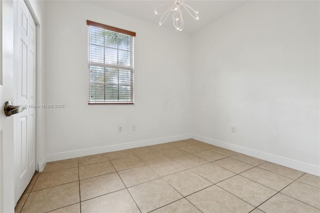 Vendido Recientemente: $470,000 (3 camas, 2 baños, 1660 Pies cuadrados)