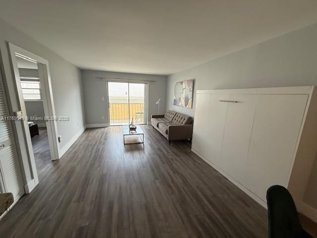 На продажу: $285,000 (1 спален, 1 ванн, 658 Квадратных фут)