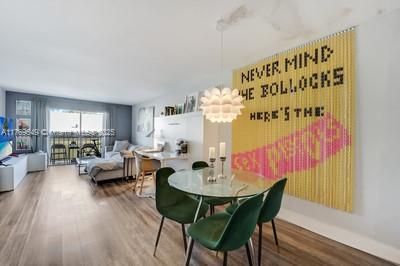 На продажу: $285,000 (1 спален, 1 ванн, 658 Квадратных фут)