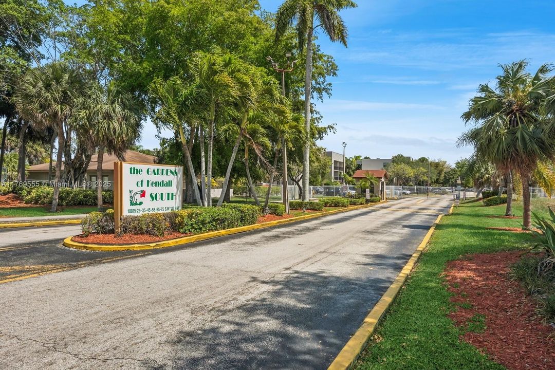 Activo con contrato: $225,000 (1 camas, 1 baños, 787 Pies cuadrados)