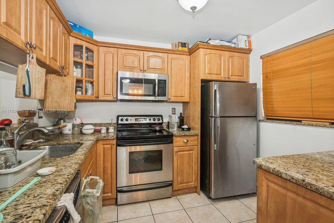 Activo con contrato: $225,000 (1 camas, 1 baños, 787 Pies cuadrados)