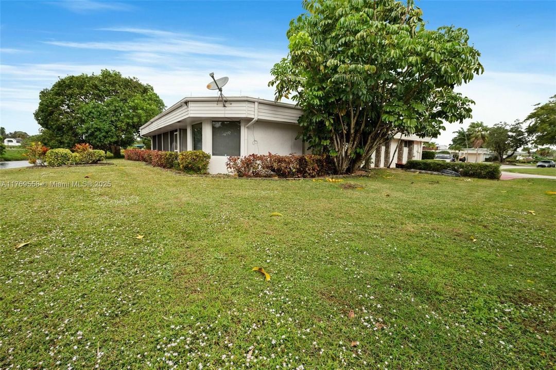 Activo con contrato: $750,000 (4 camas, 3 baños, 3249 Pies cuadrados)