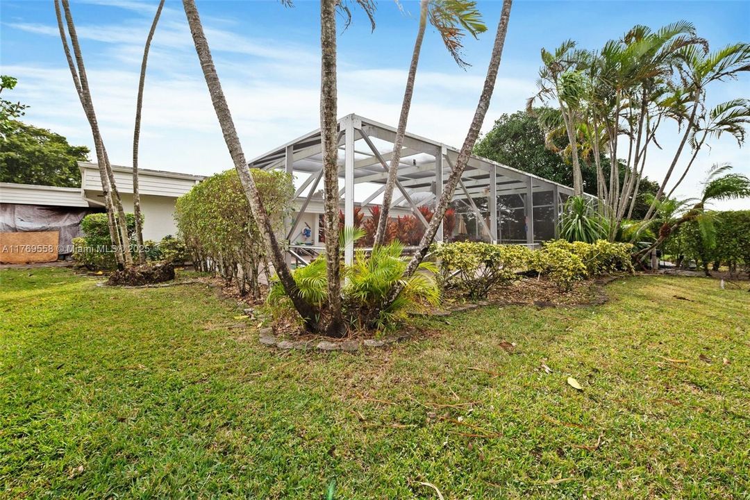 Activo con contrato: $750,000 (4 camas, 3 baños, 3249 Pies cuadrados)