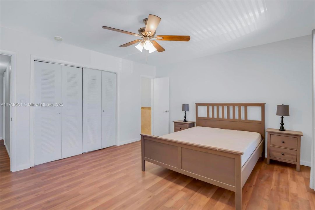 Recently Rented: $2,790 (2 beds, 2 baths, 1640 Square Feet)