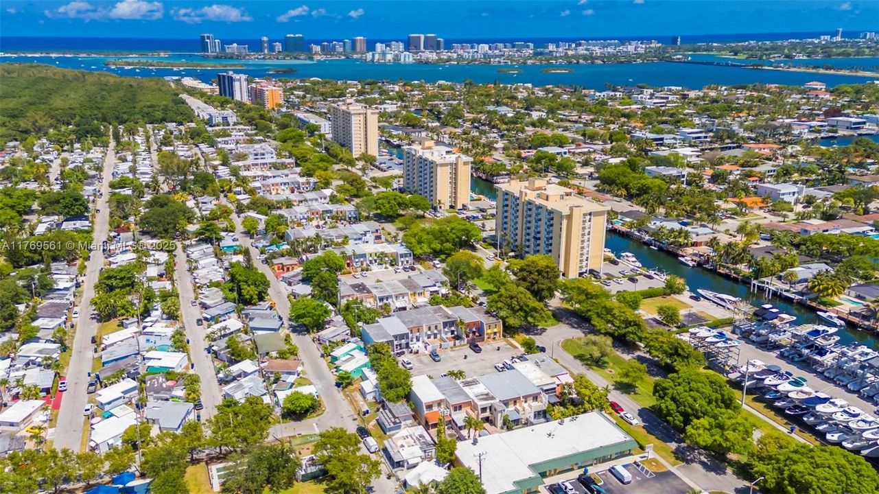 Recently Rented: $2,790 (2 beds, 2 baths, 1640 Square Feet)