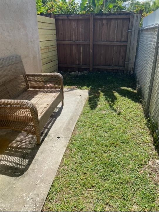 Recently Sold: $548,000 (4 beds, 2 baths, 1336 Square Feet)