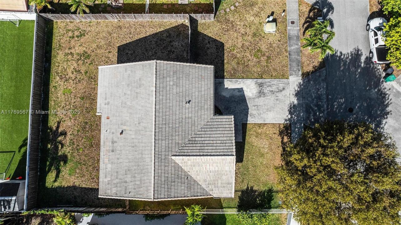 Recently Sold: $640,000 (3 beds, 2 baths, 1581 Square Feet)