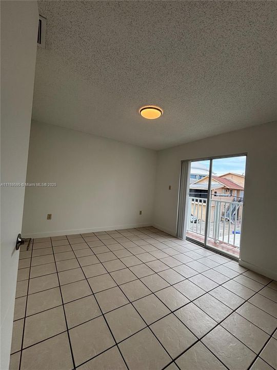 Recently Rented: $2,050 (2 beds, 1 baths, 0 Square Feet)