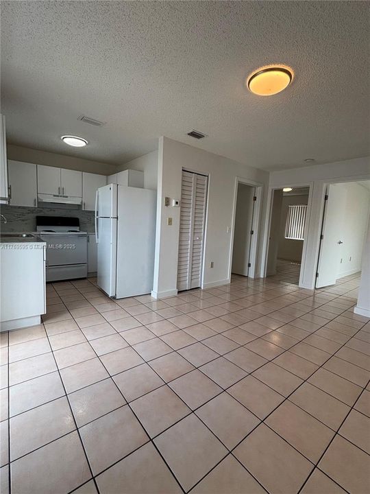 Recently Rented: $2,050 (2 beds, 1 baths, 0 Square Feet)