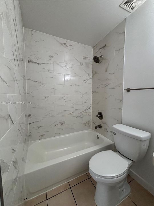 Recently Rented: $2,050 (2 beds, 1 baths, 0 Square Feet)