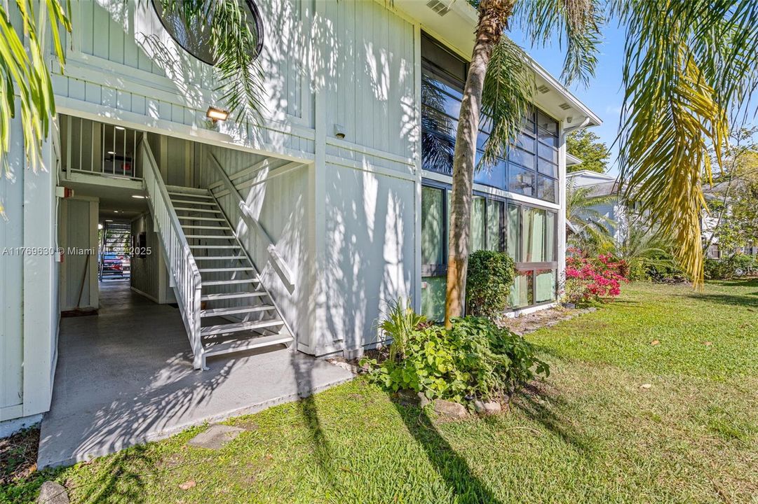 En Venta: $223,000 (2 camas, 2 baños, 835 Pies cuadrados)