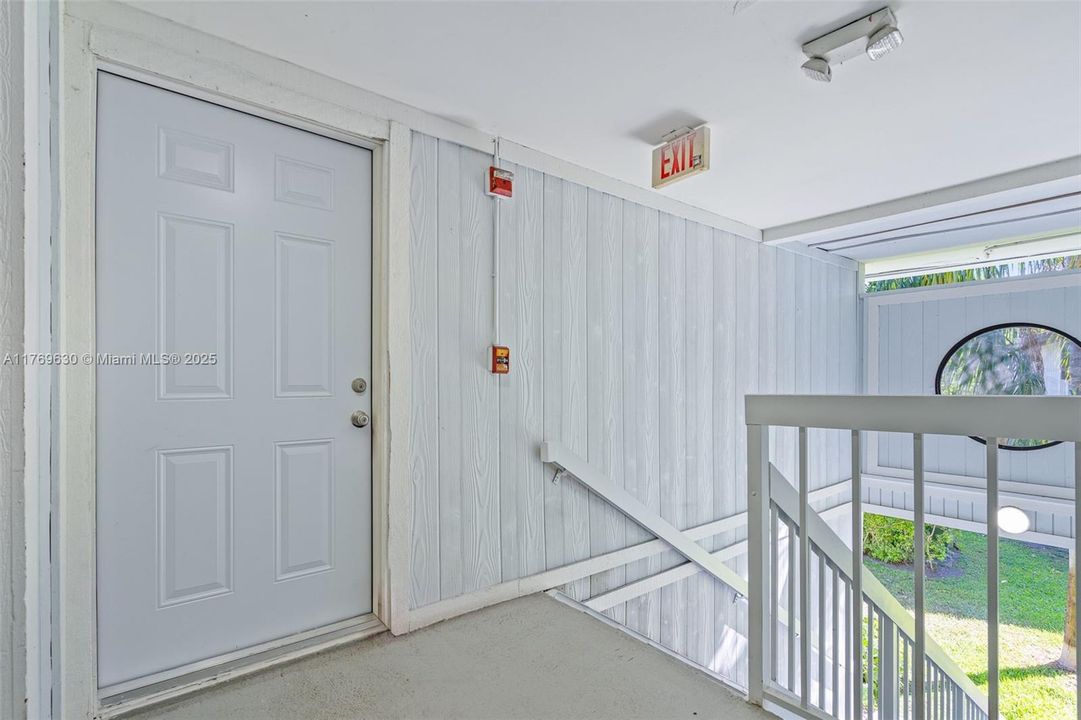 En Venta: $223,000 (2 camas, 2 baños, 835 Pies cuadrados)