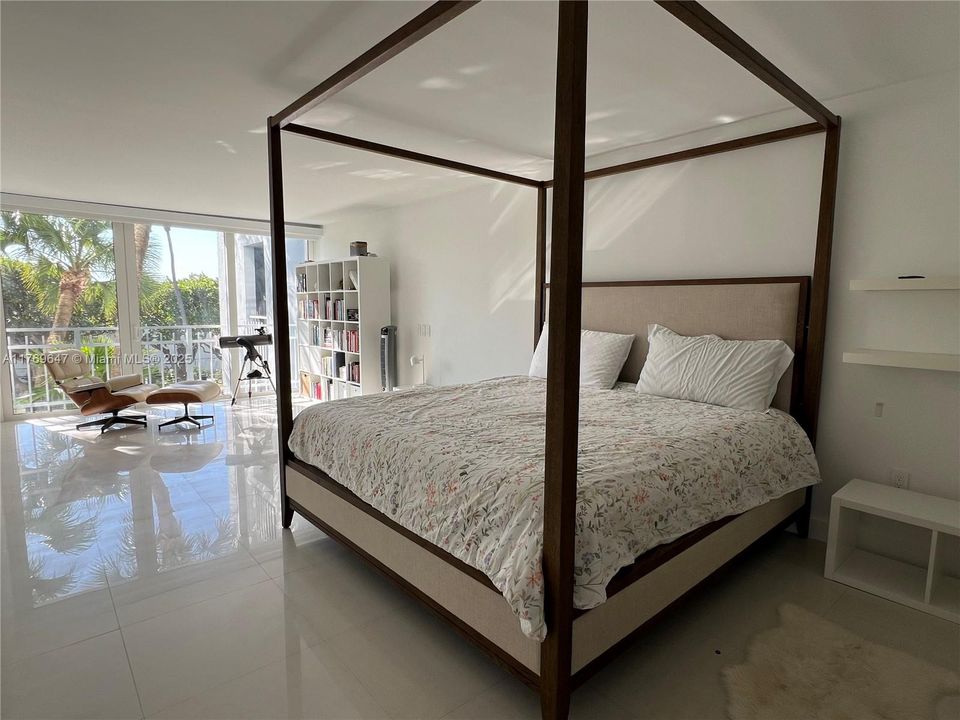 Recently Rented: $7,000 (2 beds, 2 baths, 1670 Square Feet)