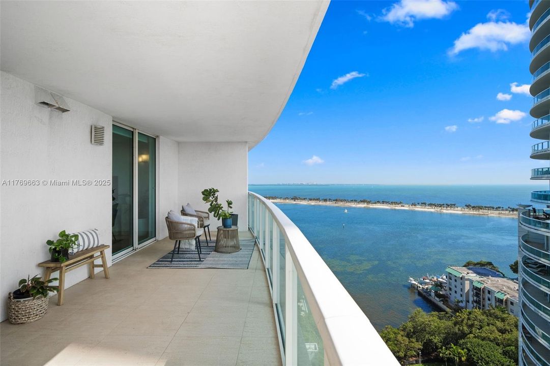 Recently Sold: $545,000 (1 beds, 1 baths, 791 Square Feet)