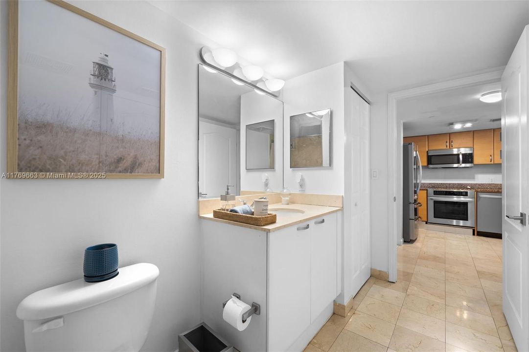 Recently Sold: $545,000 (1 beds, 1 baths, 791 Square Feet)