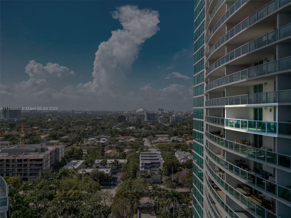 Recently Sold: $545,000 (1 beds, 1 baths, 791 Square Feet)