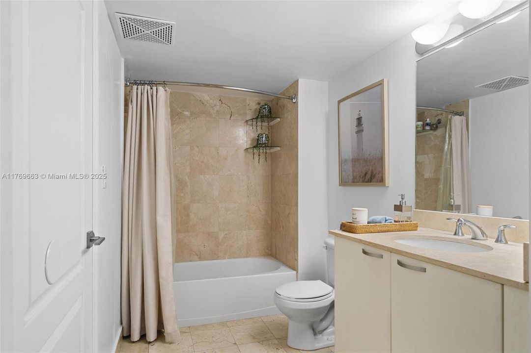 Recently Sold: $545,000 (1 beds, 1 baths, 791 Square Feet)